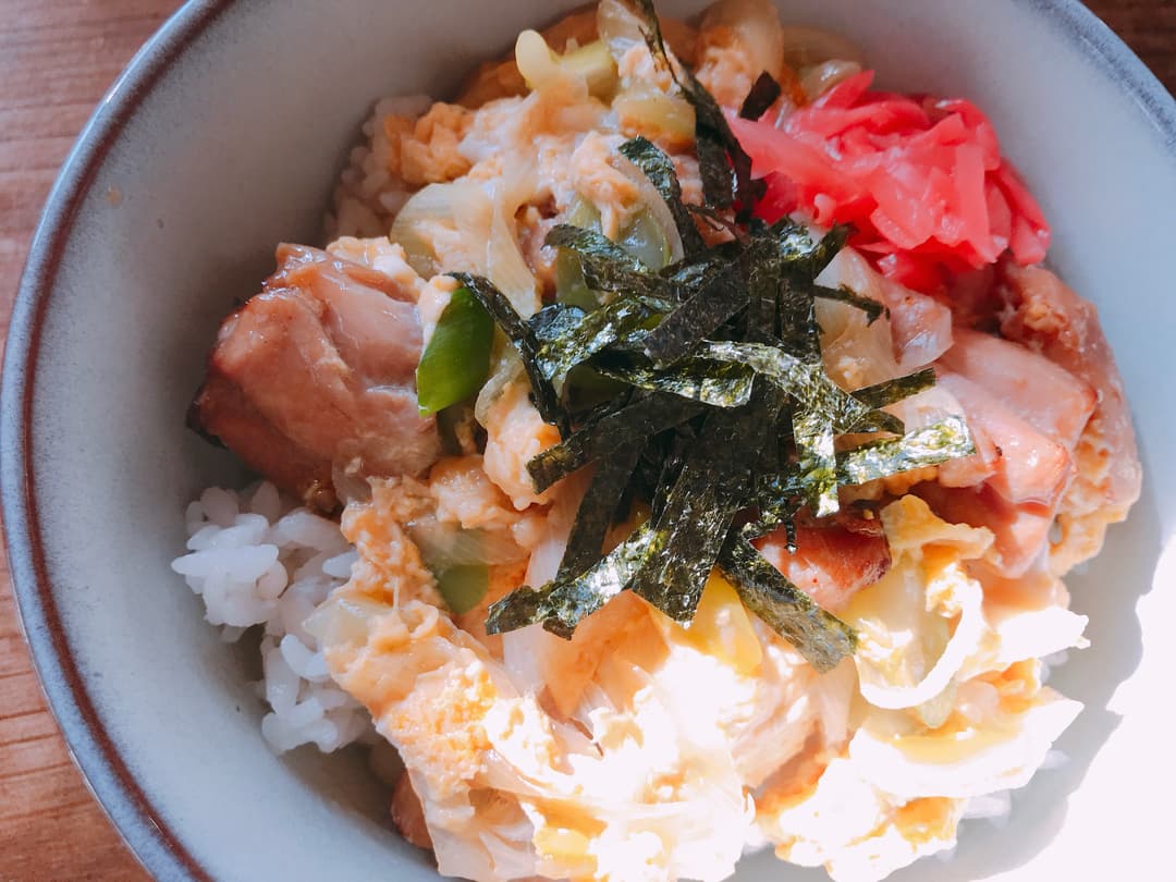 焼き鳥で簡単!親子丼の完成写真