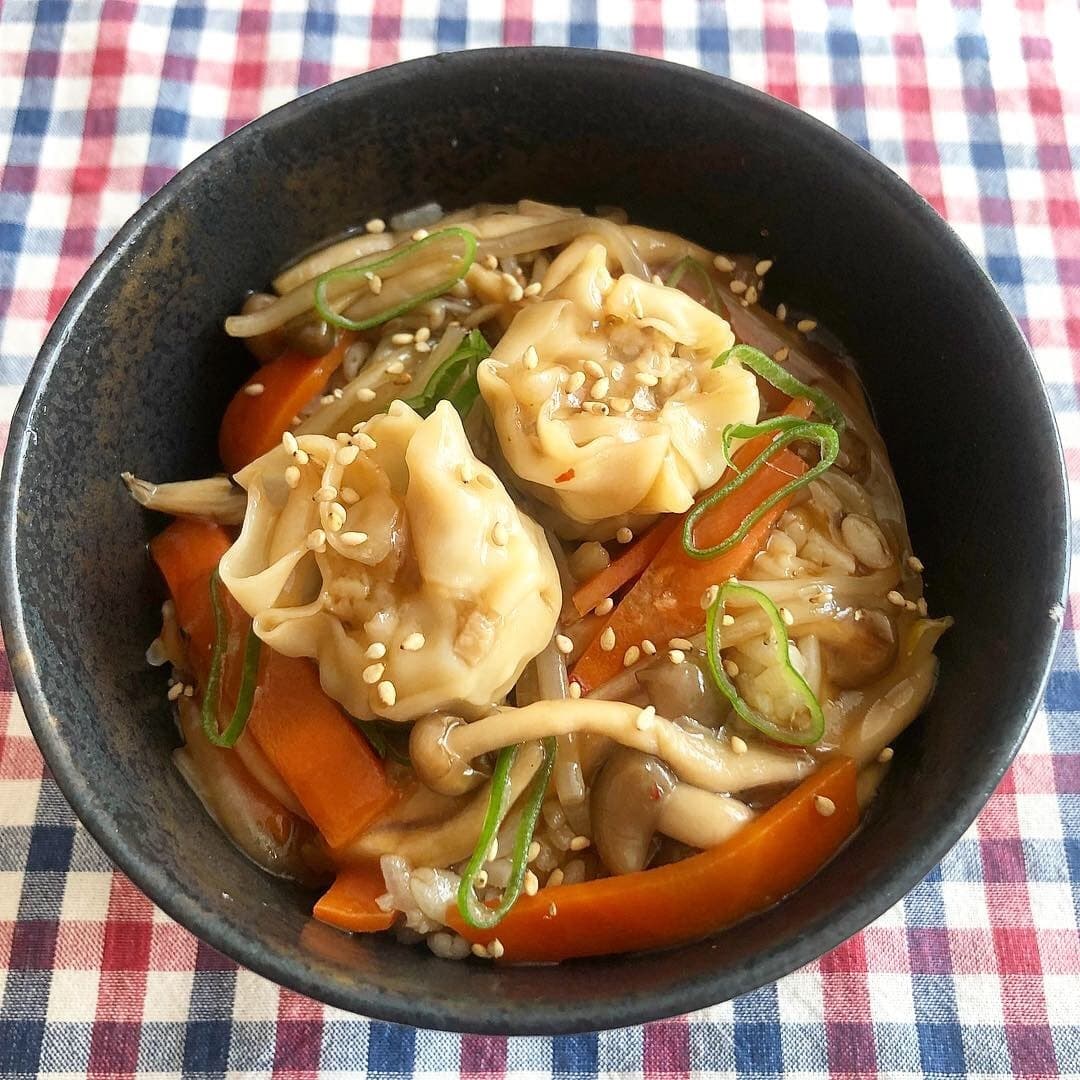 ピリ辛あんかけシューマイ丼の完成写真