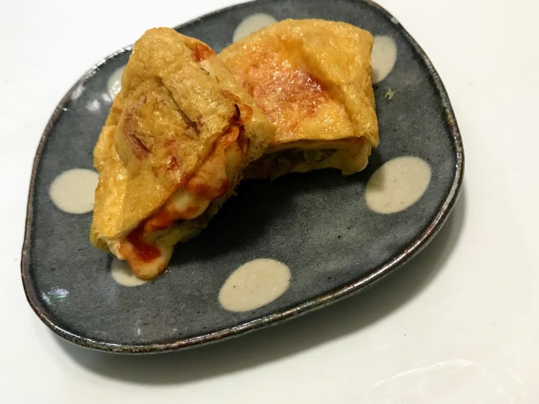カリカリでトロトロな油揚げエッグサンドの完成写真