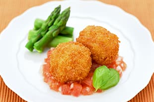やわらかひとくちカツのフレッシュトマトソースの完成写真