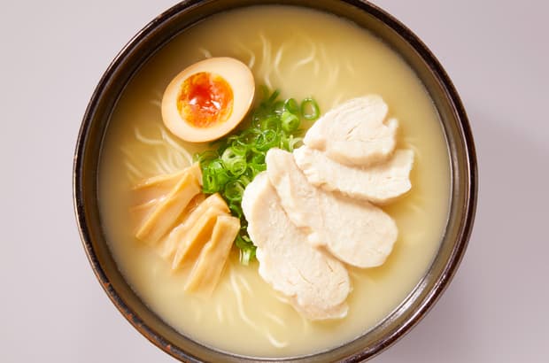 鶏チャーシューラーメンの完成写真