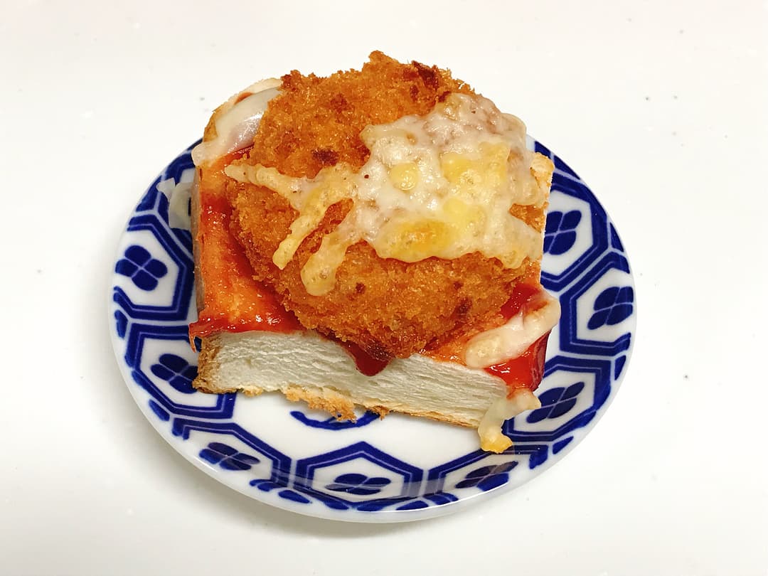 ベーコンコロッケチーズトーストの完成写真