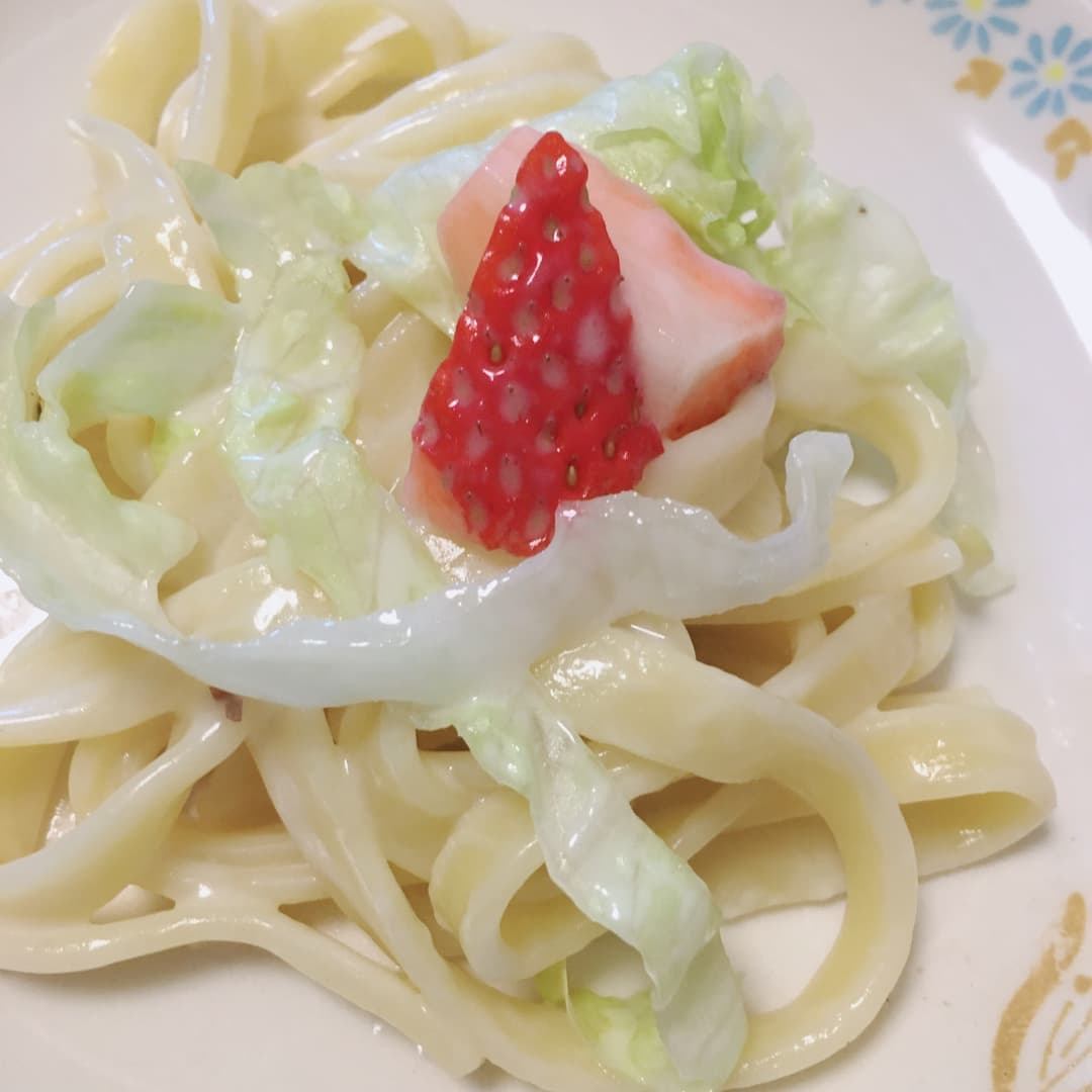 いちごとレモンのフルーツパスタの完成写真