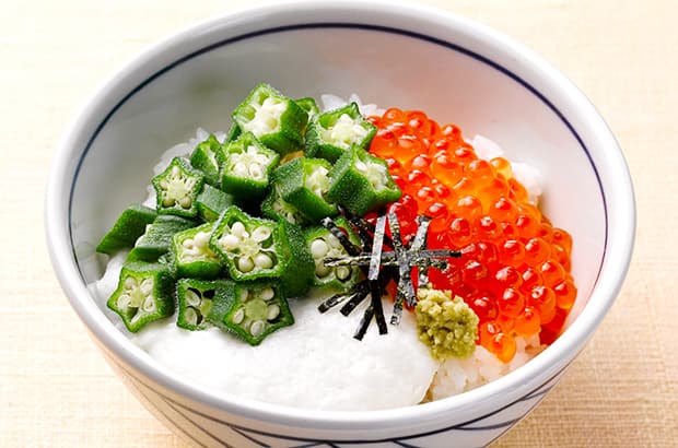 オクラの3色丼ぶりの完成写真