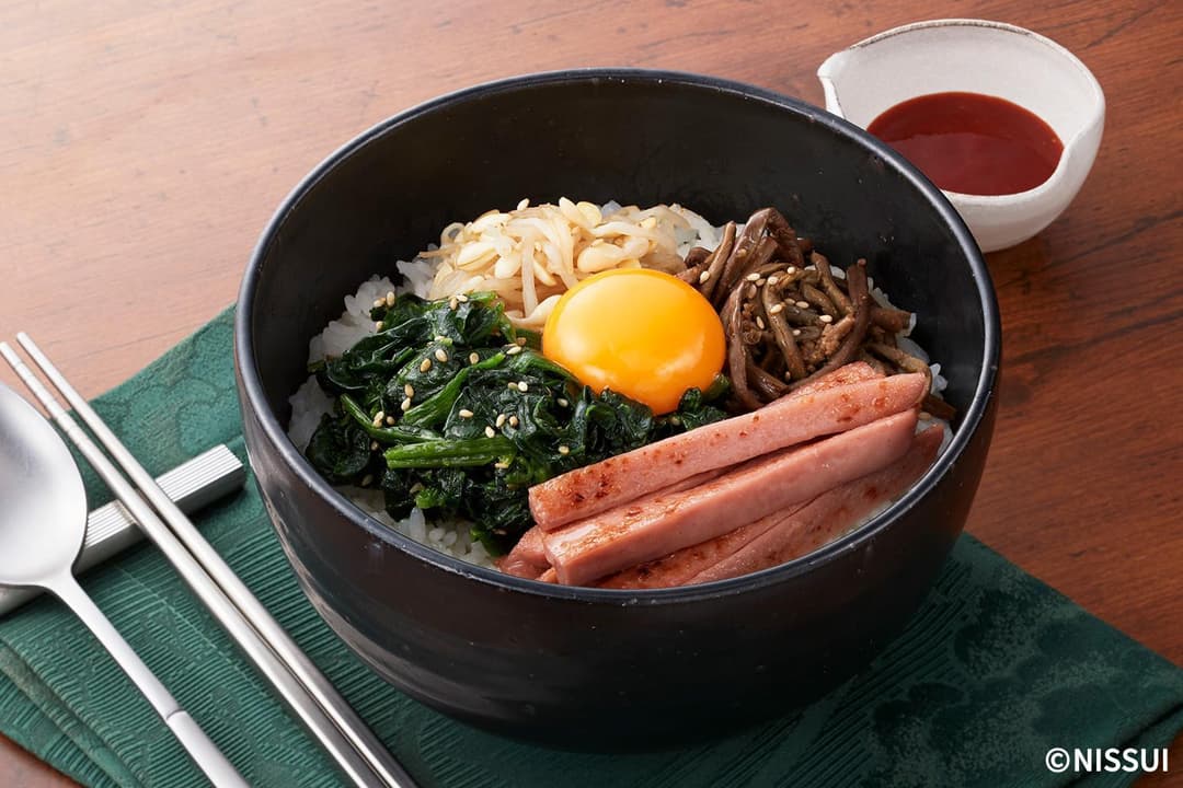おさかなのソーセージのビビンバ丼の完成写真