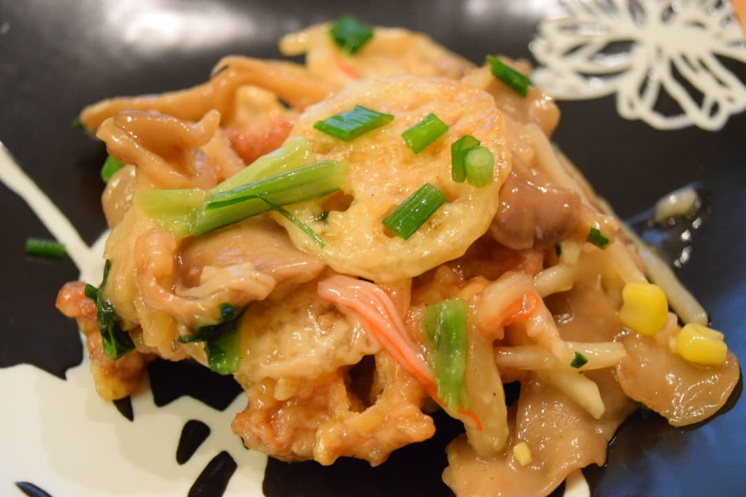れんこんと鶏から揚げの和風あんの完成写真