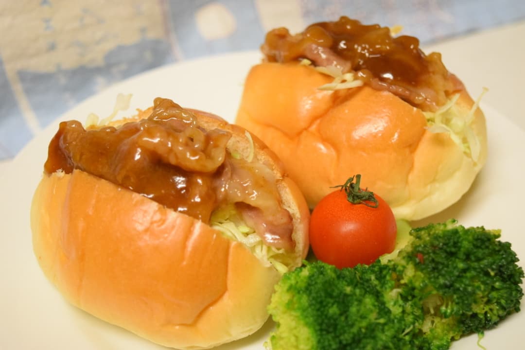 牛カルビ焼肉サンドの完成写真