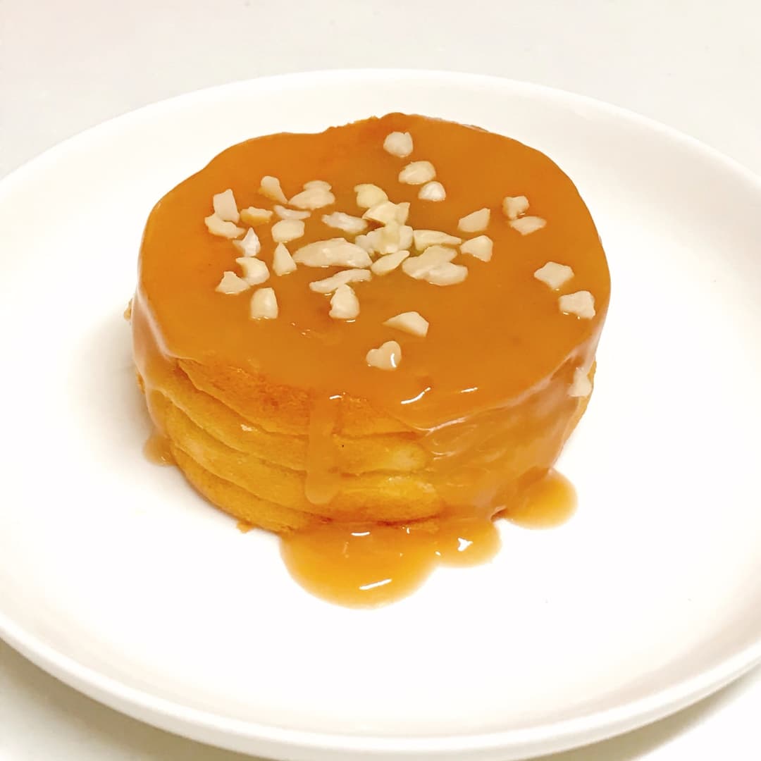 ピーナッツバターソースをかけた今川焼カスタードの完成写真