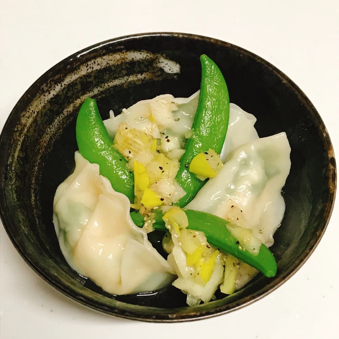 スナップえんどうと水餃子のネギだれの完成写真