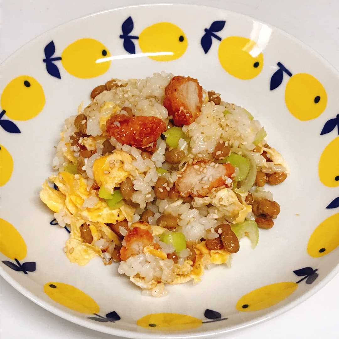旨辛チキンの納豆炒飯の完成写真