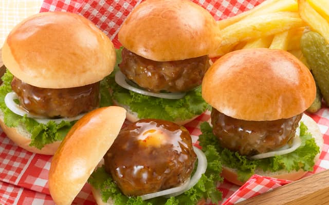 牛カルビマヨネーズバーガーの完成写真