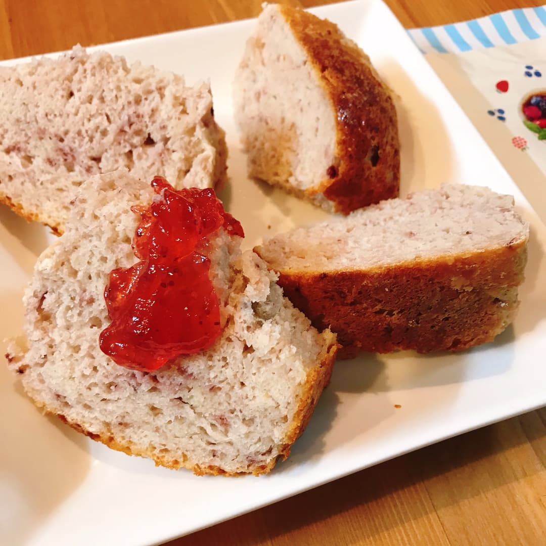 ミックスベリー食パンの完成写真