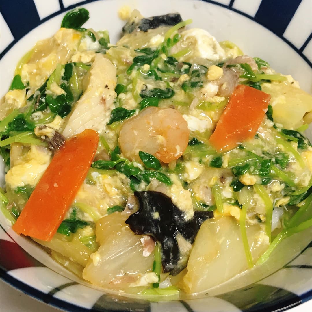 サバ缶の中華卵とじ丼の完成写真