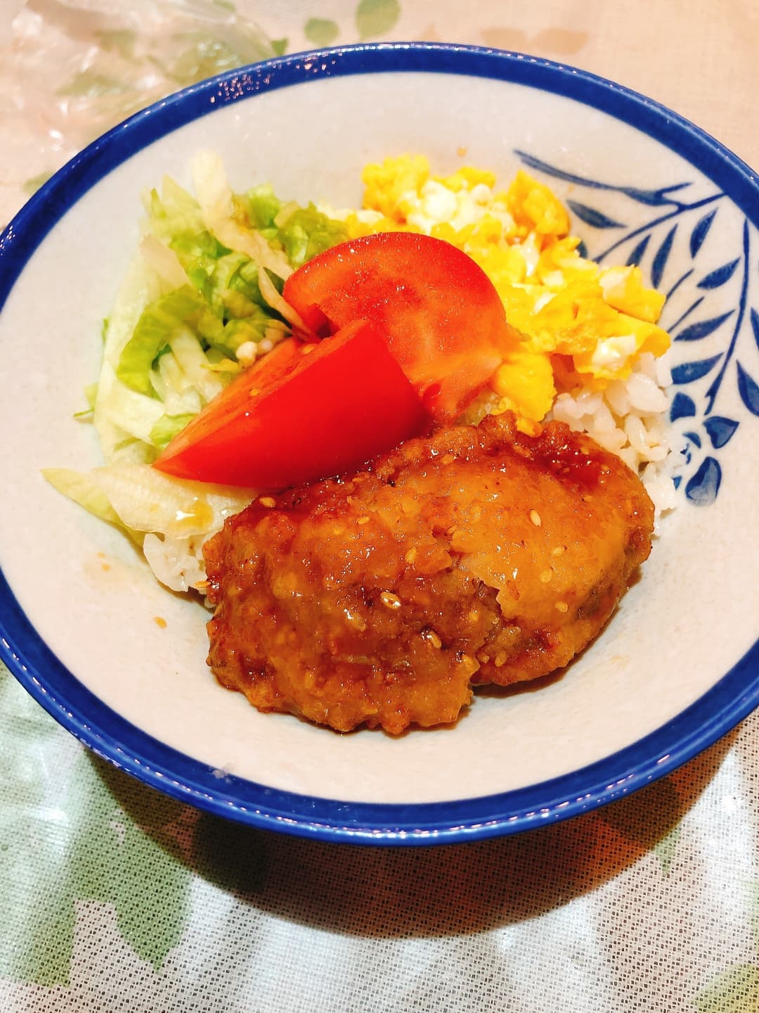 あじの竜田揚げ3色丼の完成写真