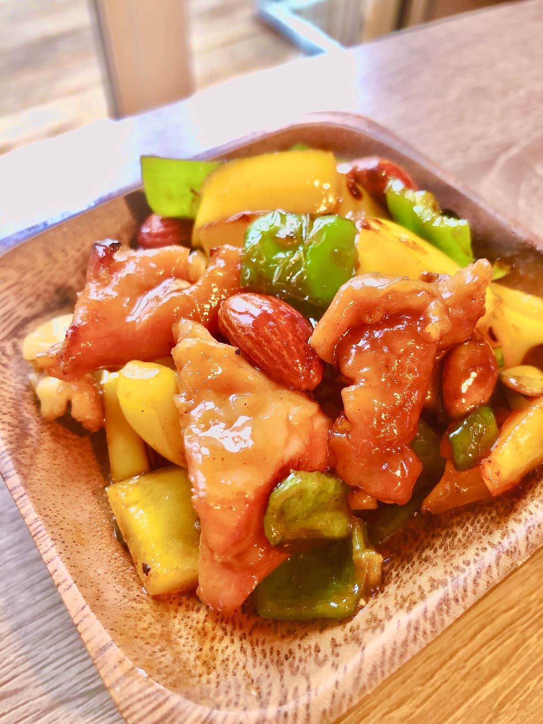 鶏肉とナッツの炒めものの完成写真