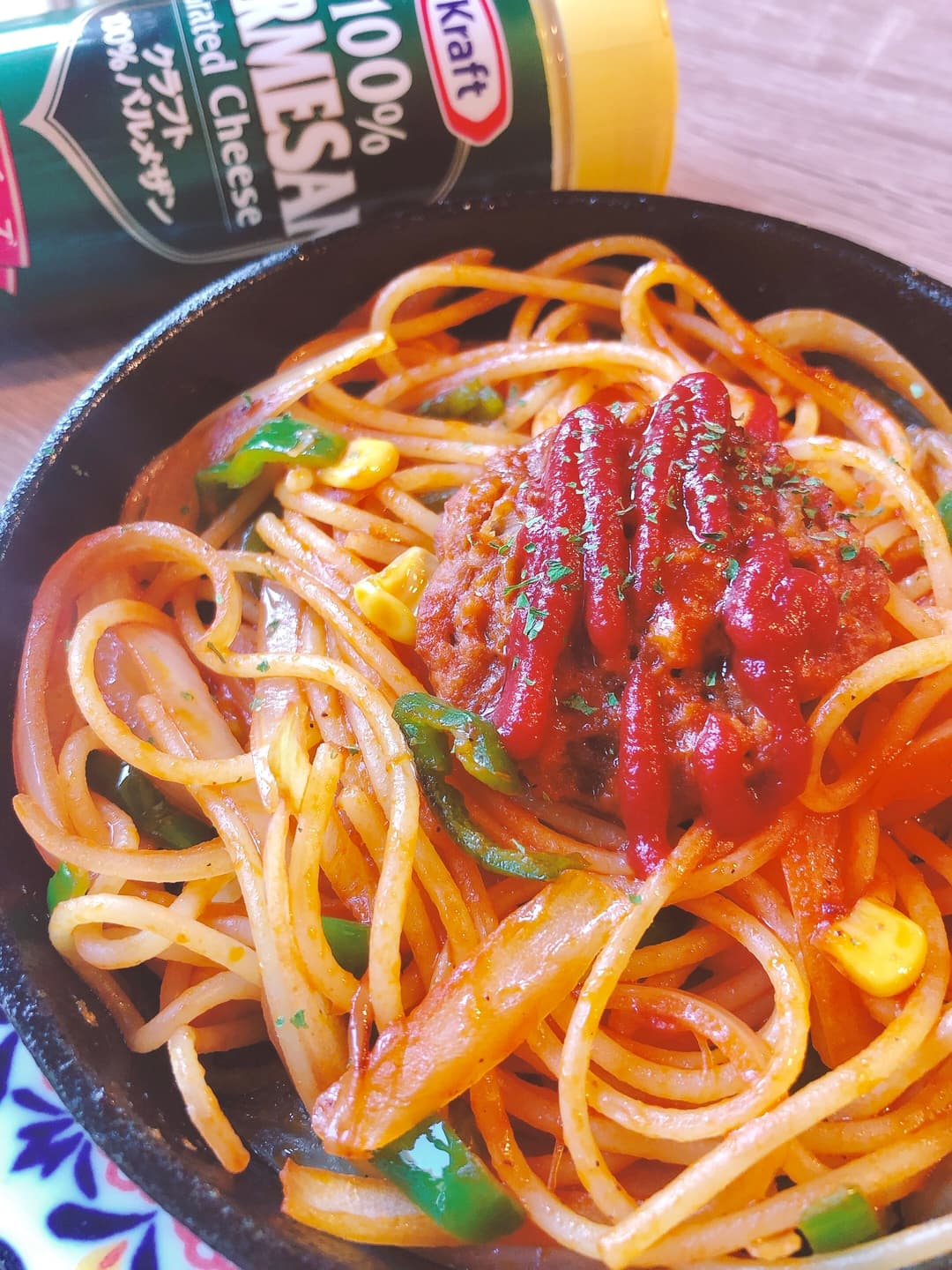 ハンバーグナポリタンの完成写真