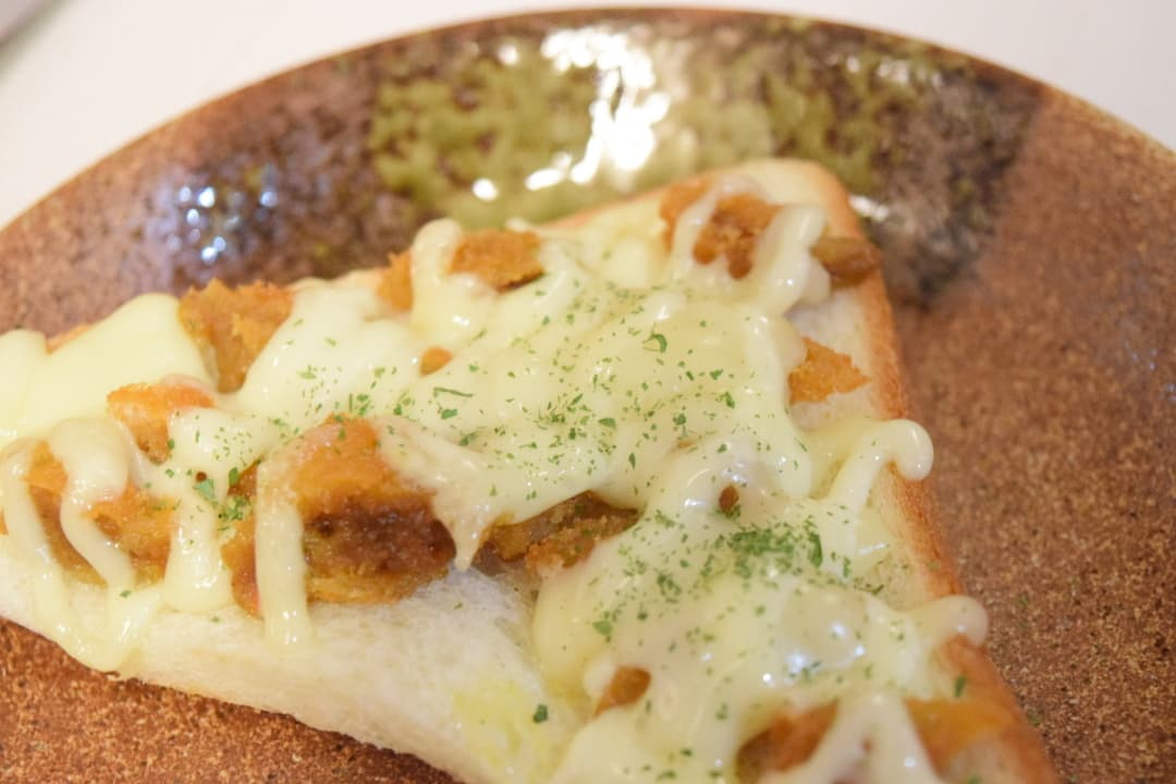カレーコロッケトーストの完成写真