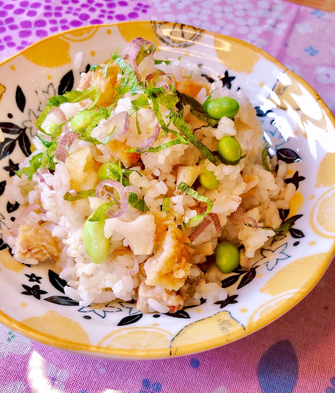 れんこんとひき肉揚げの混ぜ寿司の完成写真
