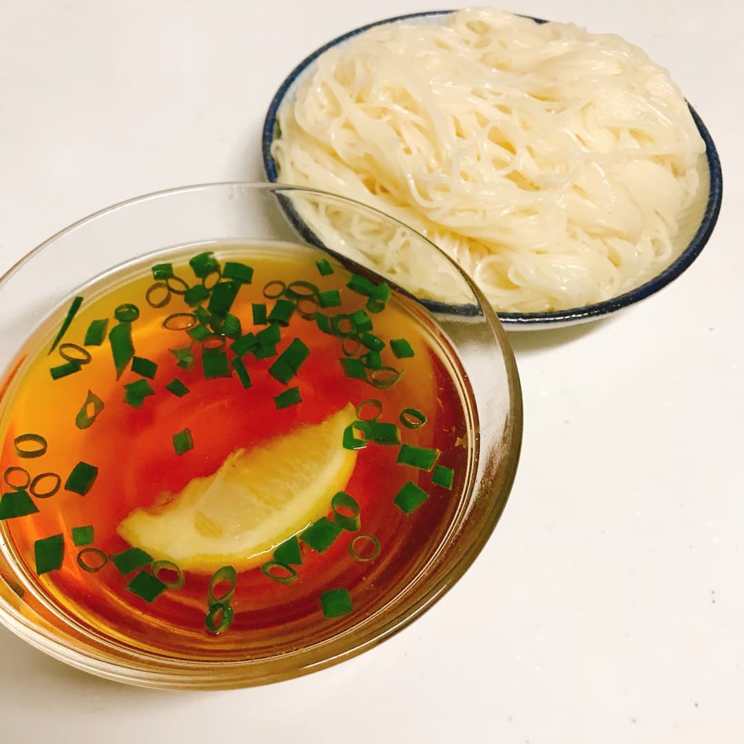 そうめんレモンつけ汁の完成写真