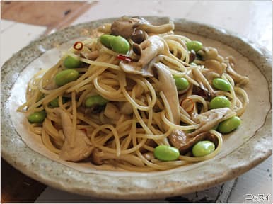 きのこと枝豆のペペロンチーノの完成写真