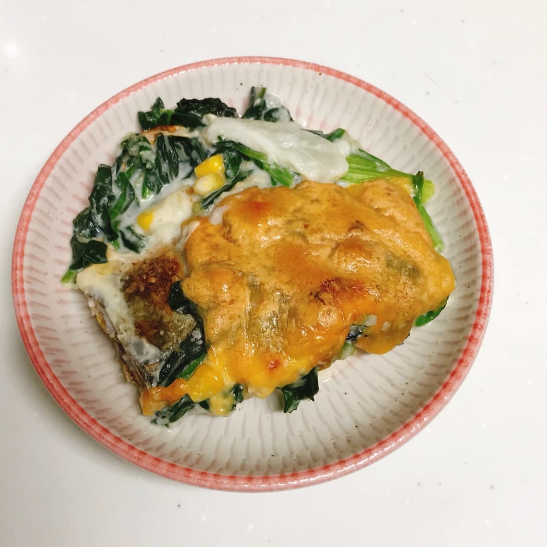 さばとベーコンほうれんそうのチーズ焼の完成写真