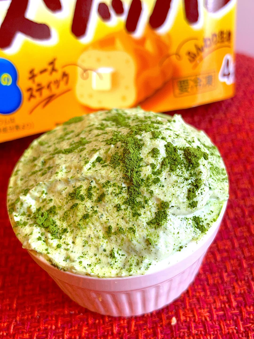 チーズワッフルの抹茶パフェの完成写真