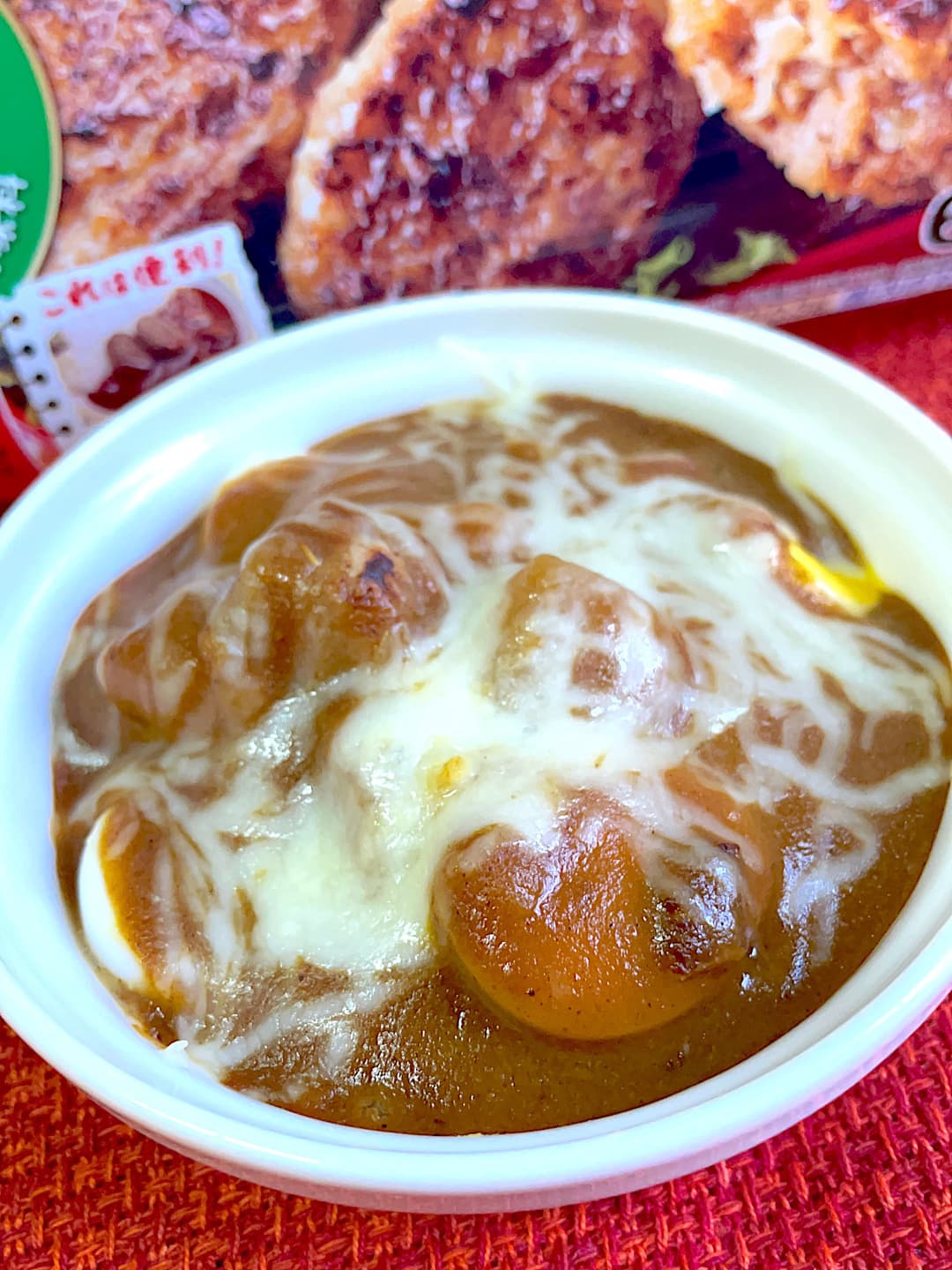 うずらとハンバーグのカレー焼きの完成写真