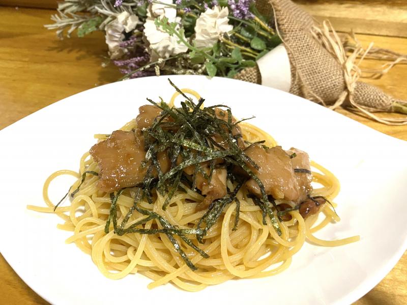 若鶏と刻み海苔の和風パスタの完成写真