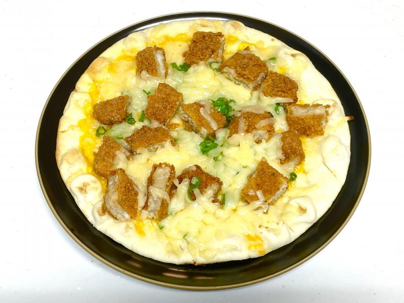 チキチキボーンとネギのピザの完成写真