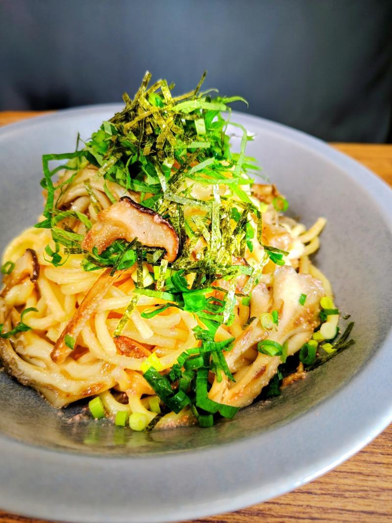 スパ王喫茶店のたらこバター 大盛りでキノコたらこバタースパゲッティの完成写真