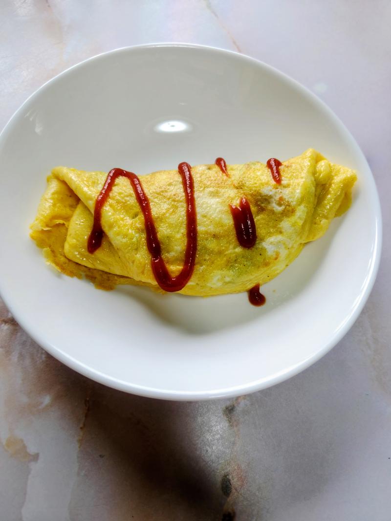 スパゲッティナポリタンの玉子包み焼きの完成写真