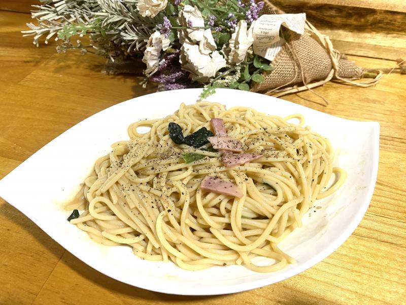 冷製 焦がしバター醤油パスタの完成写真