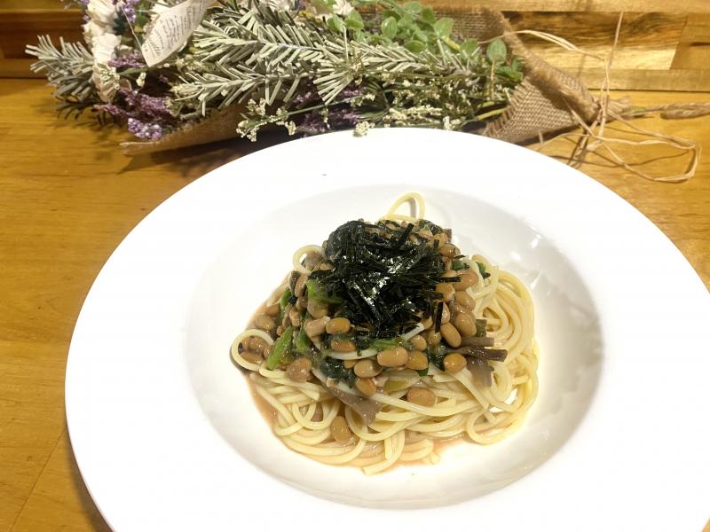 和風出汁と納豆の冷製パスタの完成写真