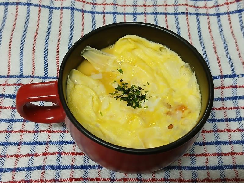 レンジで簡単！チーズ入りカップオムライスの完成写真
