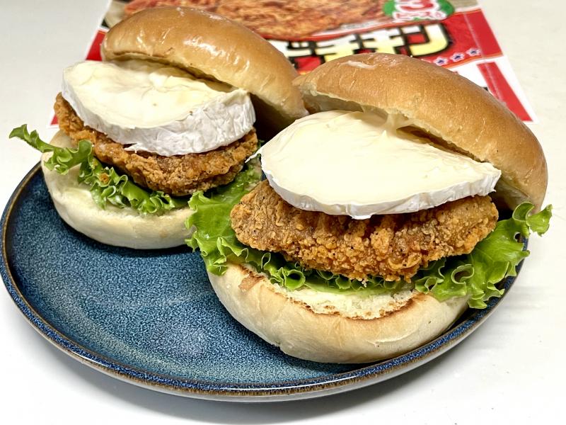 カマンベールチキンバーガーの完成写真