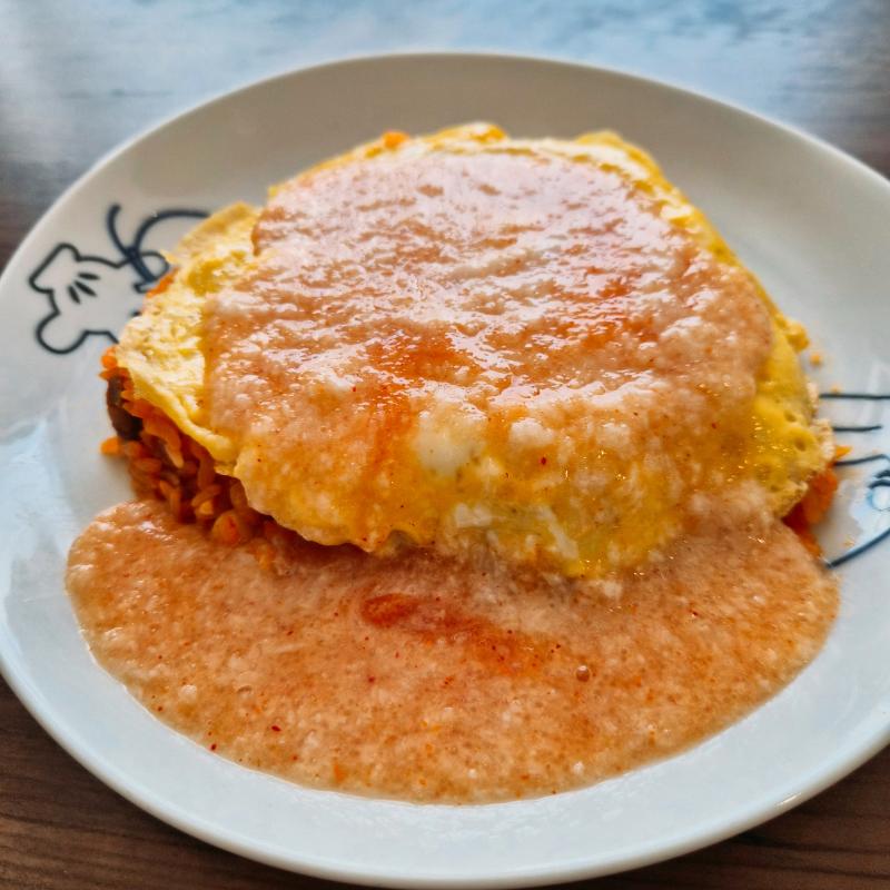 めんたいとろろオムライスの完成写真