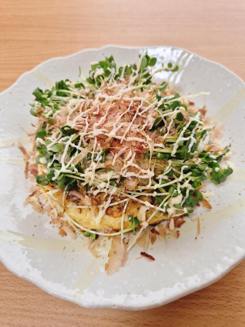 カイワレたっぷり和風お好み焼きの完成写真