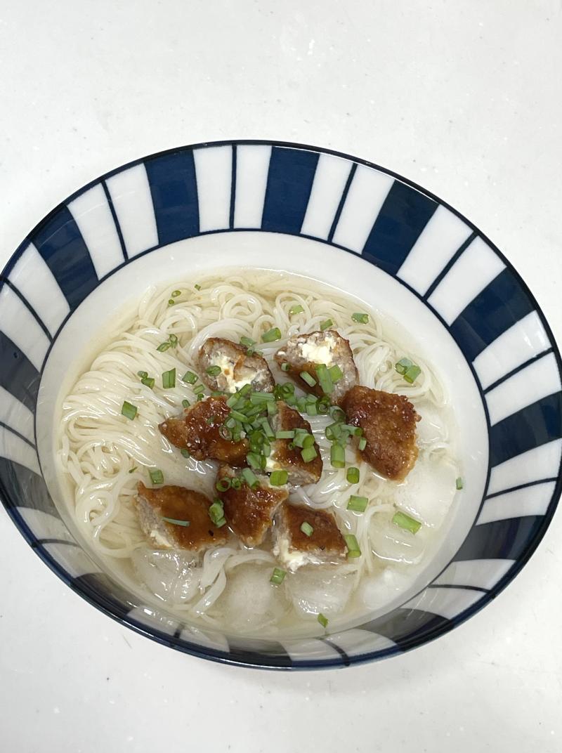 牛カルビマヨ冷麺の完成写真