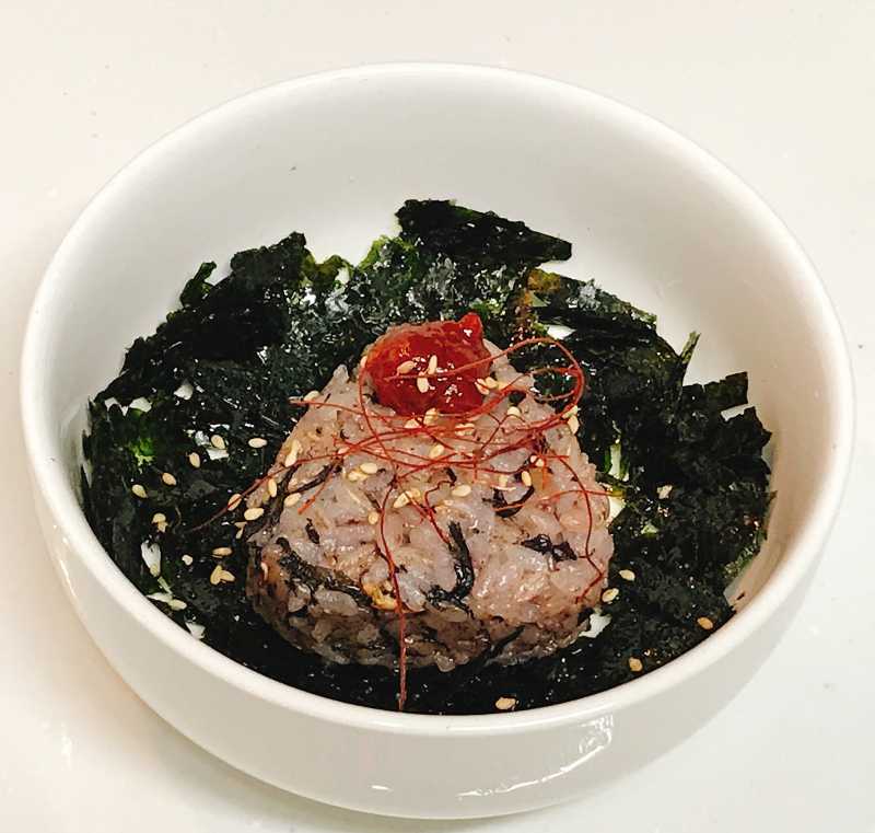 レシピ 日本水産の梅ひじき海苔ご飯 冷凍食品の冷食 Com 海苔とごま油 コチュジャンの混ぜご飯 です 梅ひじきおにぎりの梅の風味とプチプチとした雑穀の食感がとても美味しいです