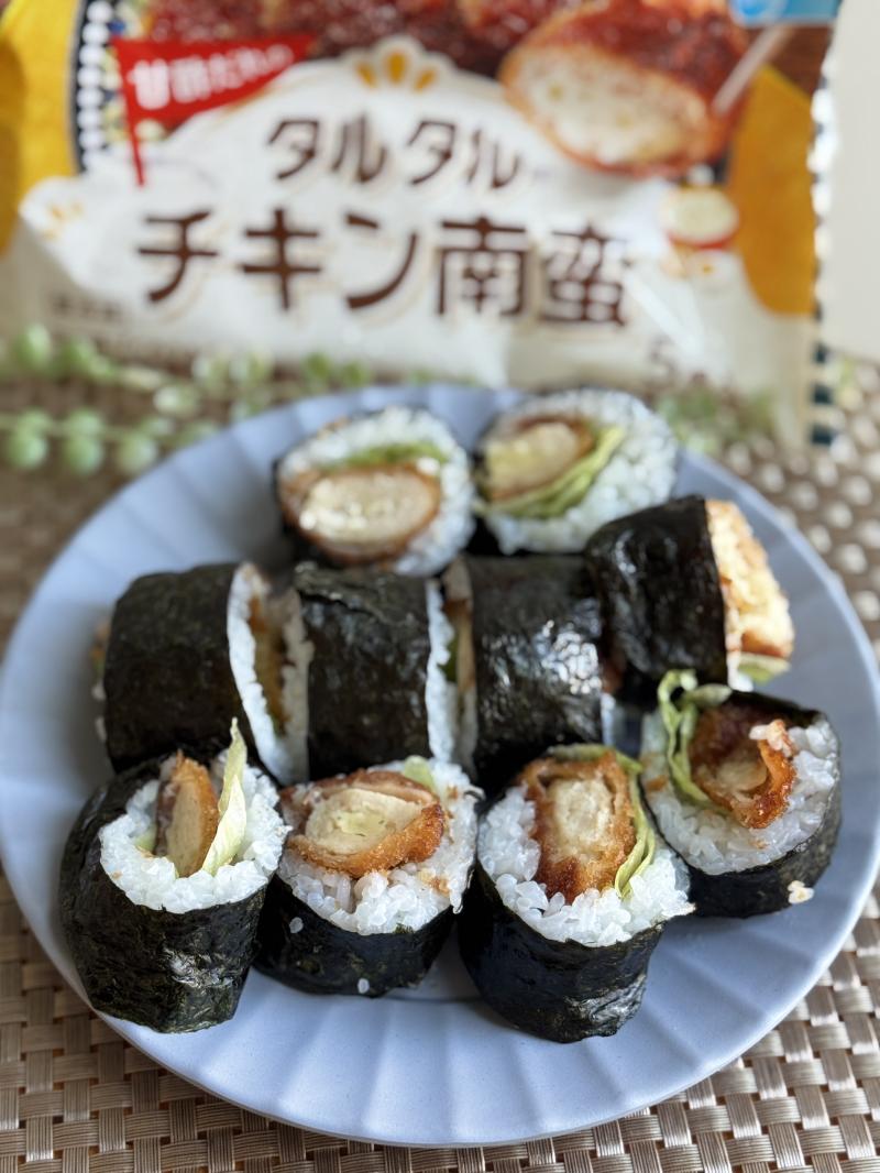 食材として使用したタルタルチキン南蛮も一緒に写したチキン南蛮巻き