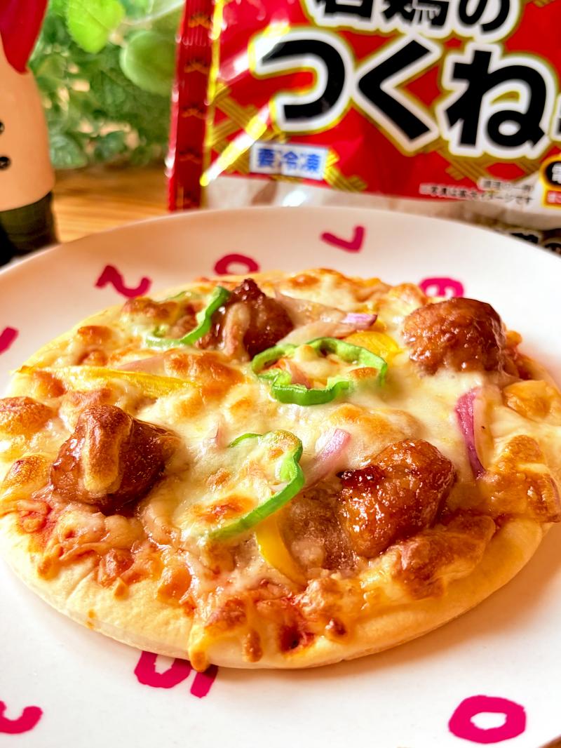食材として使用したほしいぶんだけ 若鶏のつくね串も一緒に写したつくねのミックスピザ