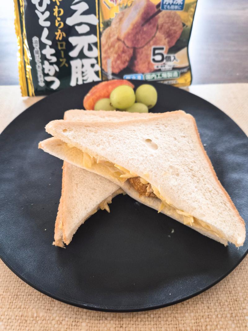 食材として使用した三元豚ひとくちかつ（5個入）も一緒に写したカツたくマヨサンド
