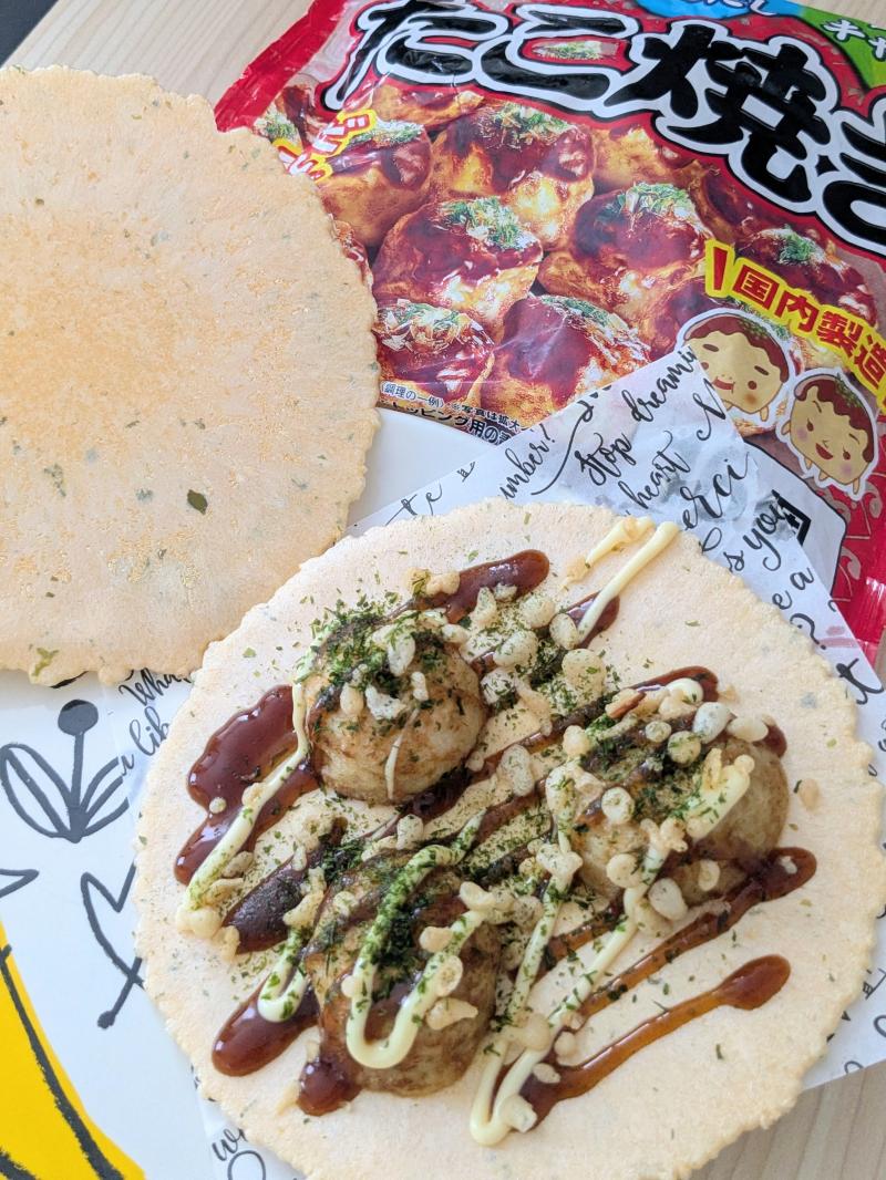食材として使用したたこ焼き 16個も一緒に写したたこ焼きせんべい