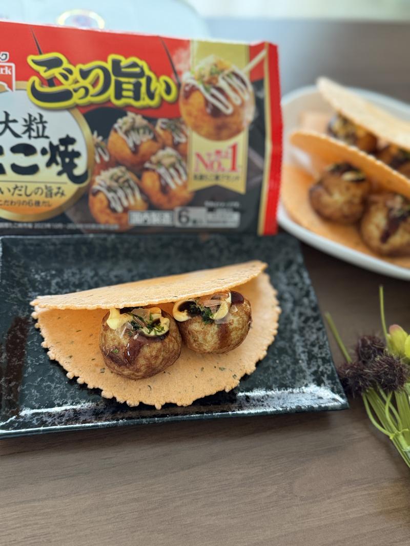 食材として使用したごっつ旨い大粒たこ焼も一緒に写したたこせん風